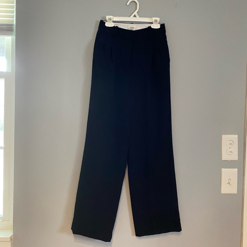 Aritzia Effortless Pant